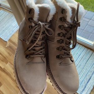 Tom’s winter boots- waterproof